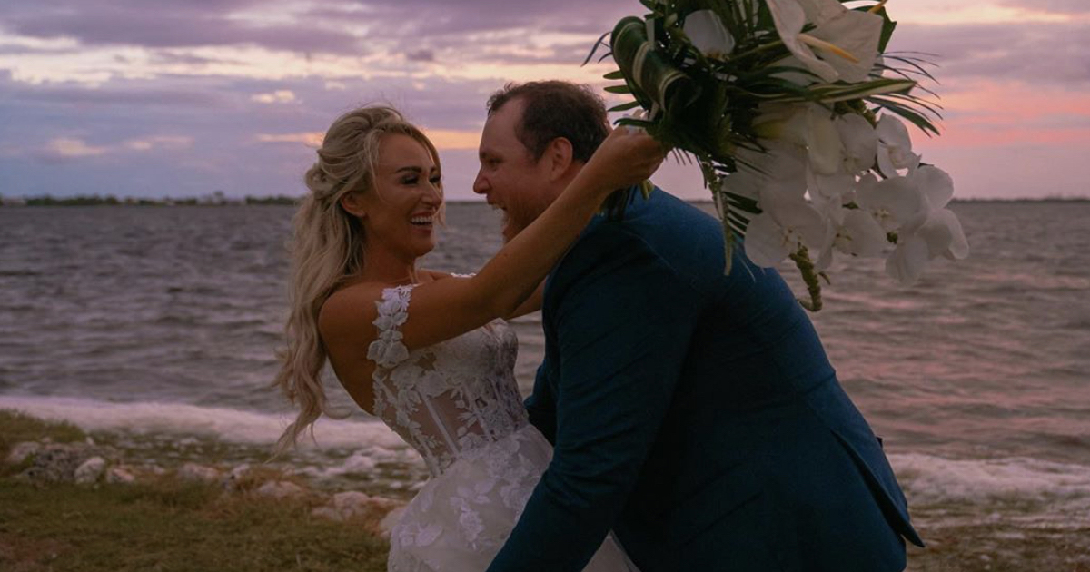 Luke Combs Marries Nicole Hocking In Intimate Florida Wedding