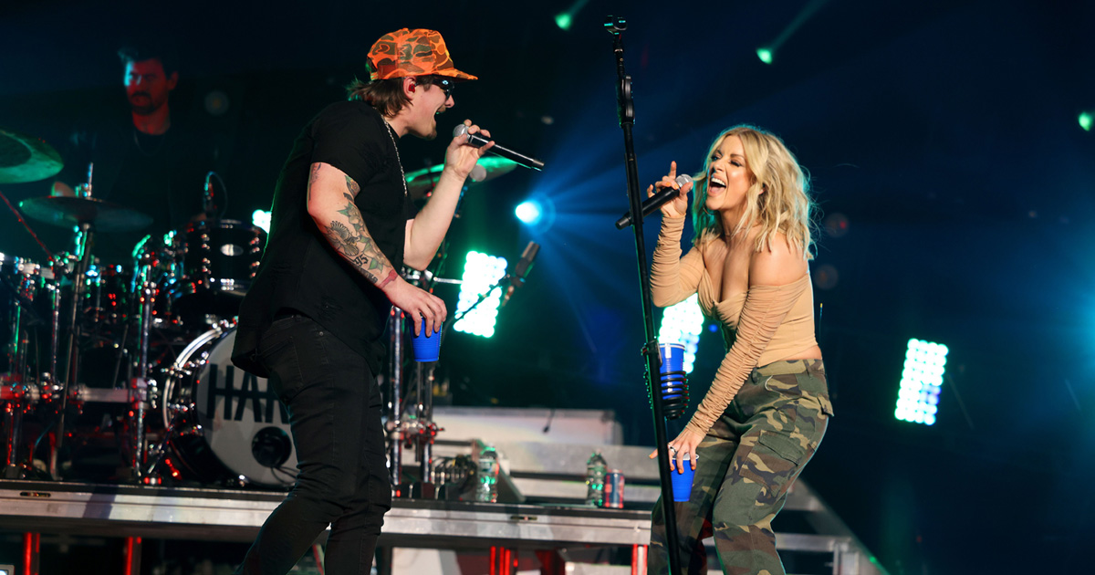 HARDY and Lindsay Ell perform "ONE BEER" at Madison Square Garden // Photo Credit: John Shearer