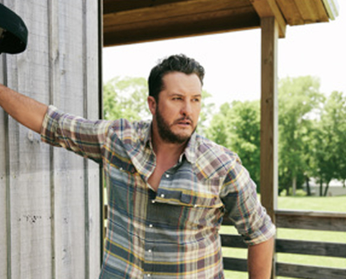 Luke-bryan-country-on