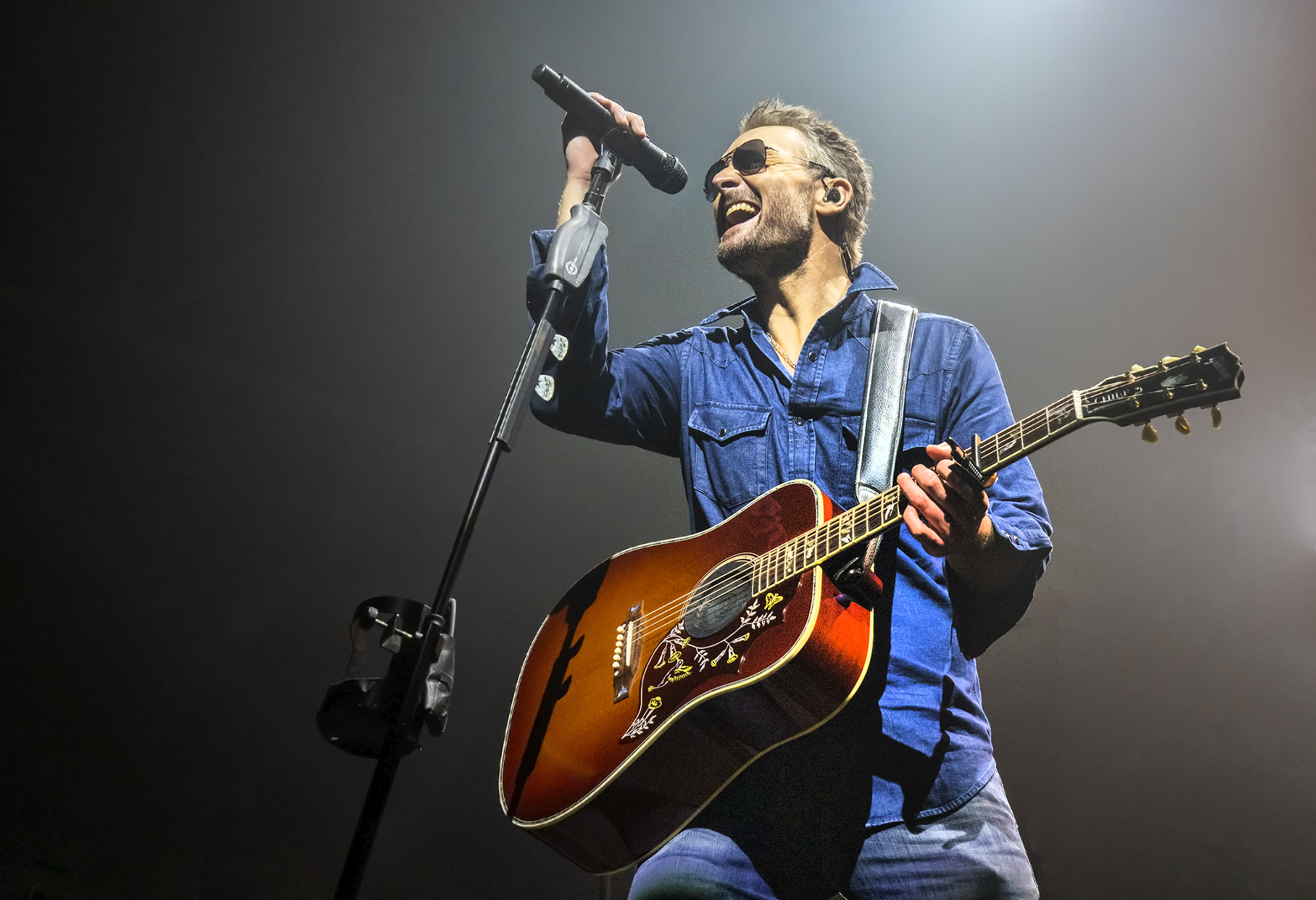 Eric Church Announces The Outsiders Revival Amphitheater Tour